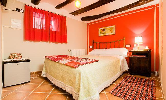 Hotel Casa De La Fuente Alcorisa Стая снимка